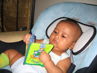 asyik baca buku