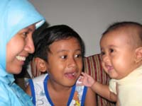 mama - rafa - fayra syik bercanda